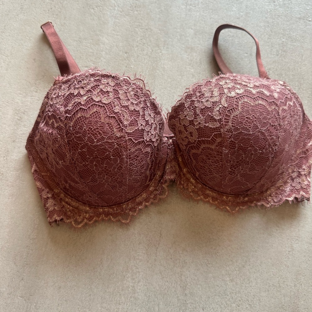Victoria's Secret Pink Lace Underwire Bra